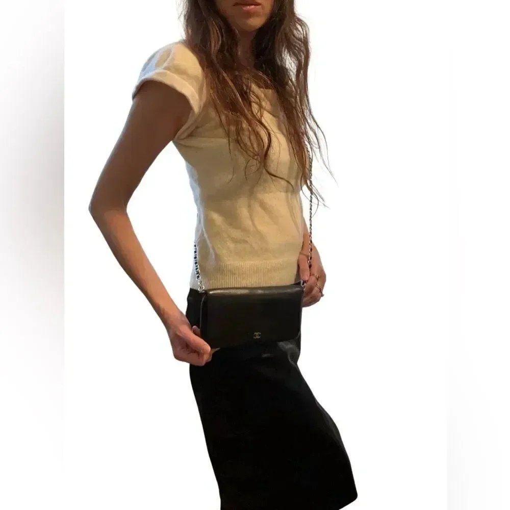 CHANEL Elegant Black Wallet